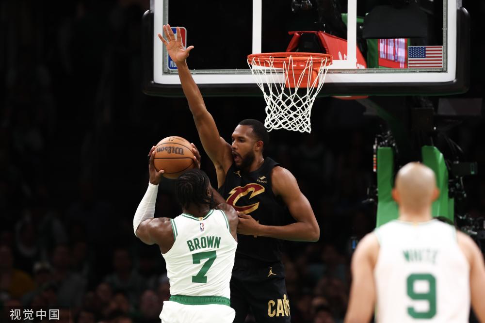 于他们出色 于他们出色