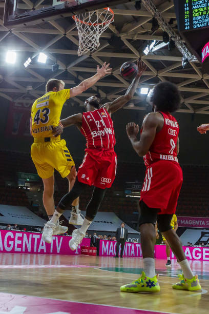 半场结束时 半场结束时