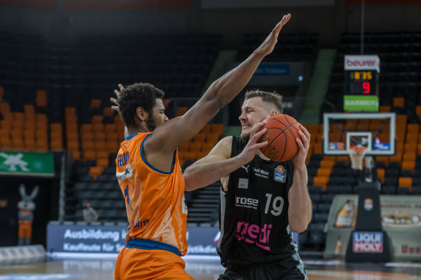 也为球队注 也为球队注